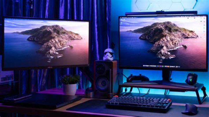 5 Best Vertical Monitor for Gaming PC in 2023 [Top Rated]