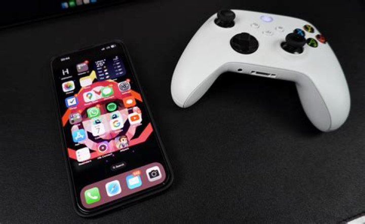 How to connect Xbox Series X Controller to iPhone or iPad